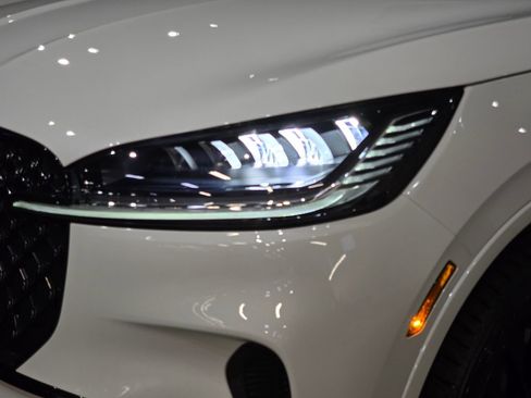 New 2026 Lincoln Aviator Reserve w/ Jet Appearance Package image 10