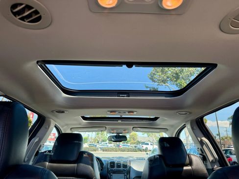 Used 2012 GMC Acadia Denali image 23