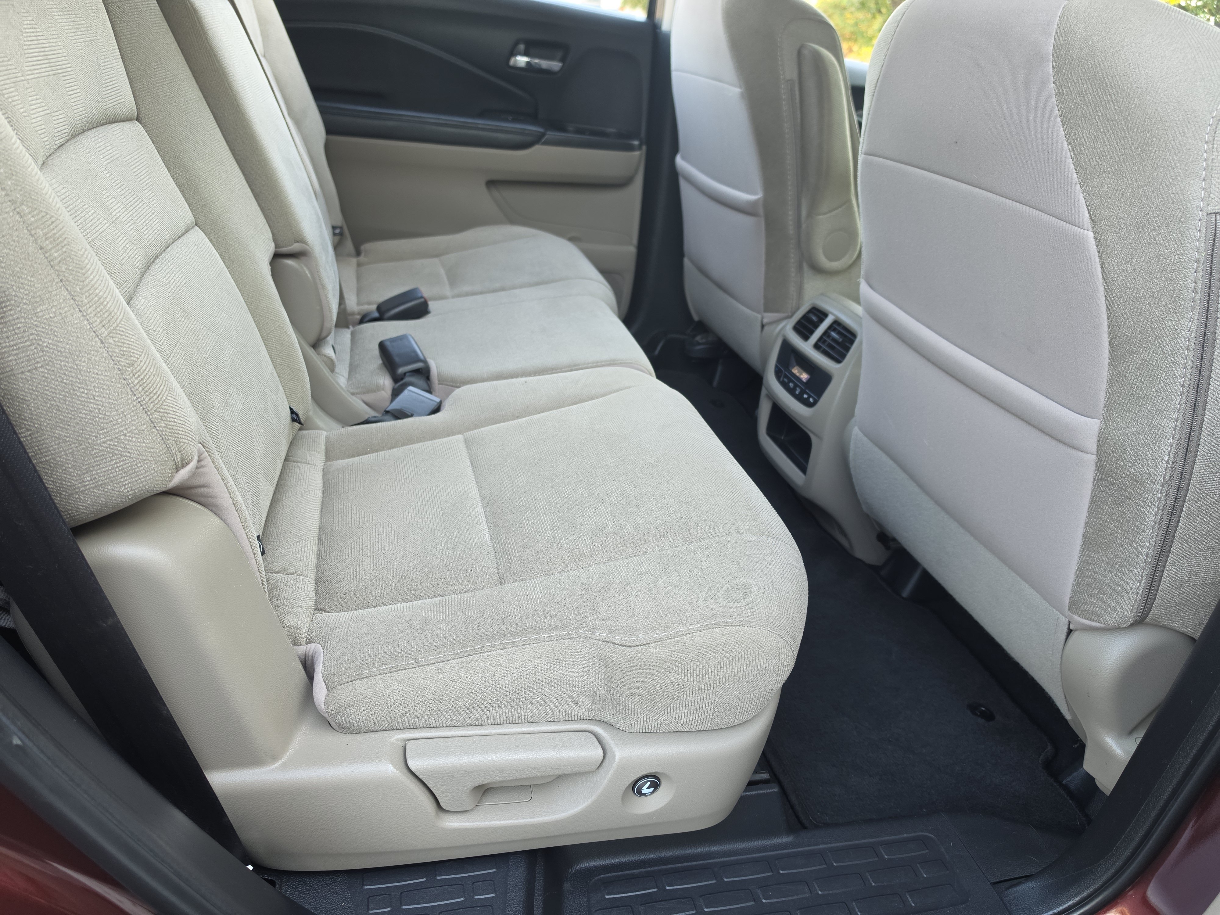 Used 2019 Honda Pilot EX image 17