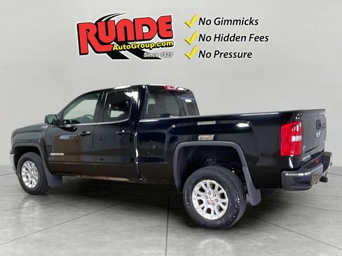 Used 2017 GMC Sierra 1500 SLE w/ SLE Value Package AWD/4WD image 4