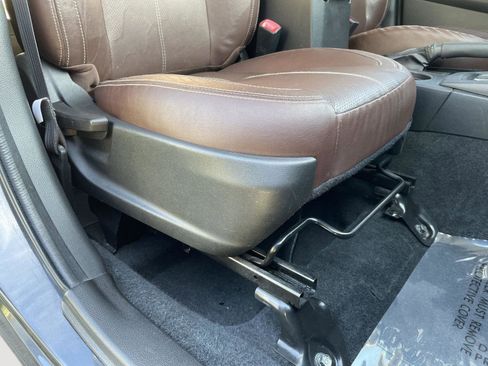 Used 2018 Subaru Forester 2.5i Touring image 14