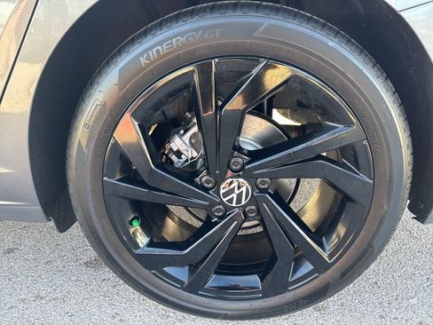 New 2026 Volkswagen Jetta SE image 9