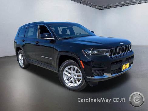 New 2026 Jeep Grand Cherokee L Laredo AWD/4WD image 1