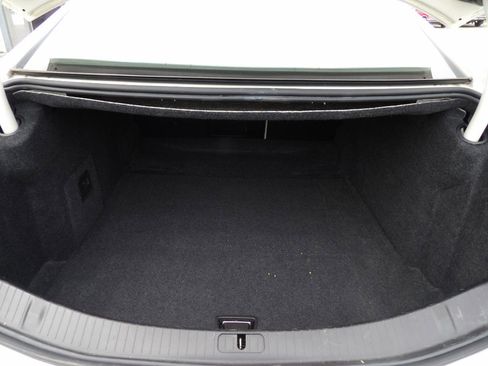 Used 2013 Cadillac XTS FWD image 5