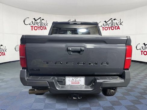 Used 2025 Toyota Tacoma TRD Off-Road image 7