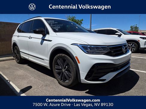 Certified 2022 Volkswagen Tiguan SE R-Line FWD image 1