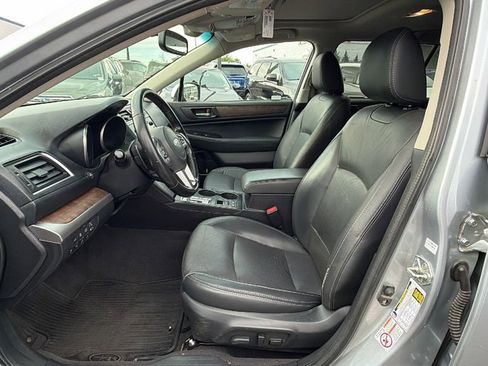 Used 2016 Subaru Outback 3.6R Limited AWD/4WD image 33
