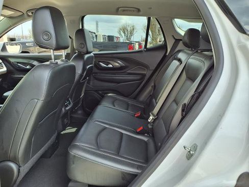 Used 2022 GMC Terrain SLT image 19