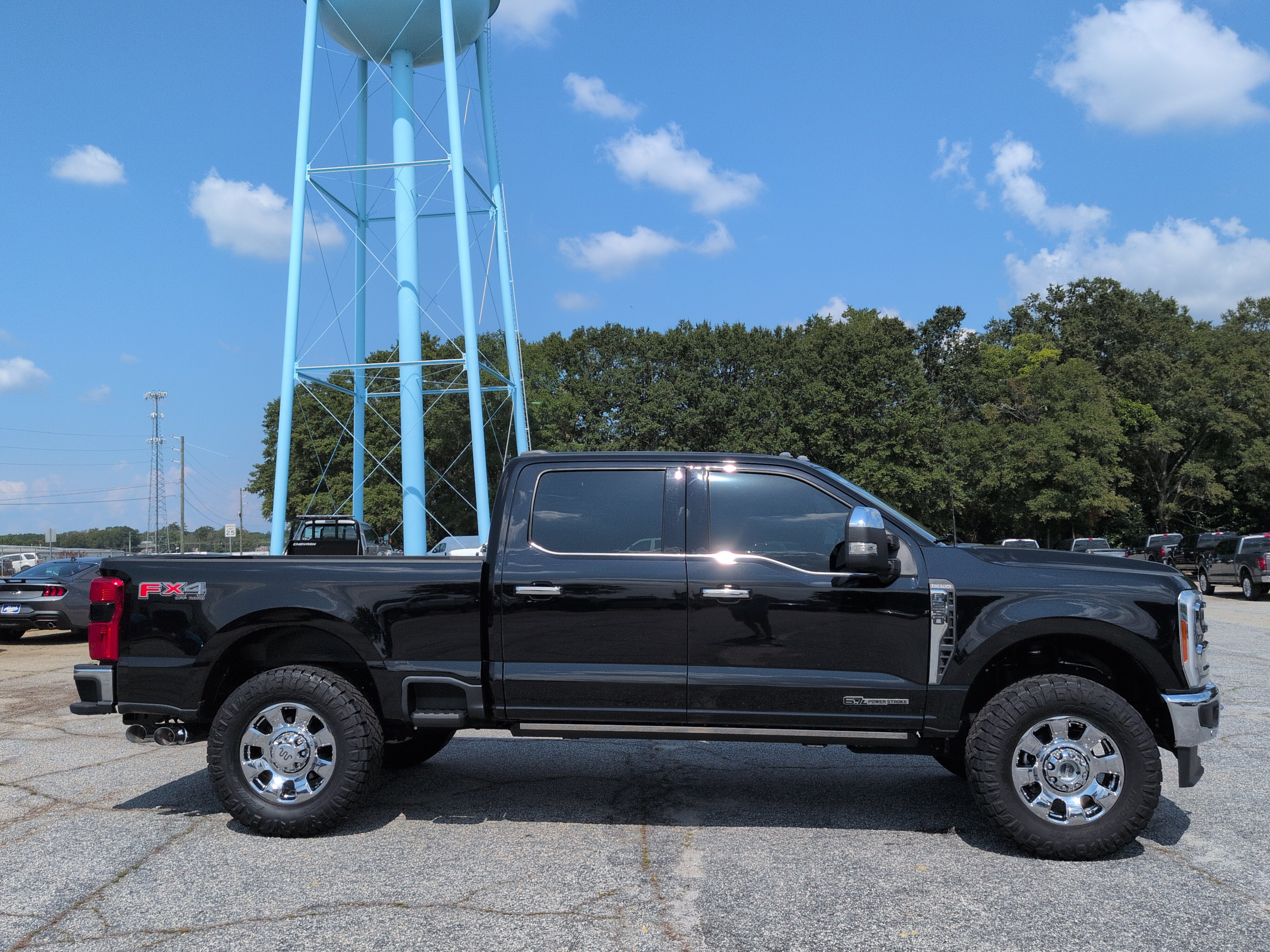 Used 2023 Ford F250 King Ranch w/ Chrome Package AWD/4WD image 2
