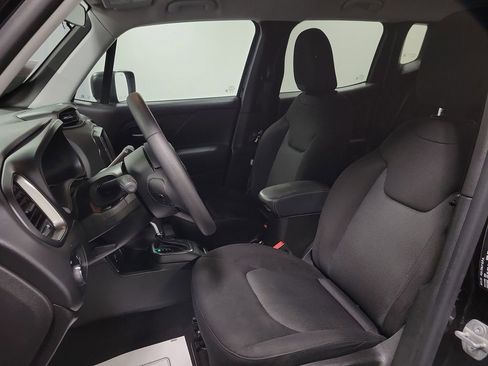 Used 2023 Jeep Renegade Latitude image 13