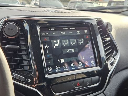 Certified 2022 Jeep Cherokee Limited image 25