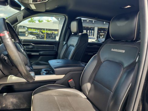 Used 2019 RAM 1500 Laramie AWD/4WD image 11