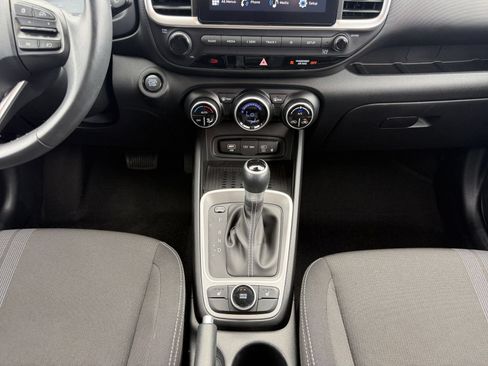 Used 2026 Hyundai Venue SEL FWD image 40
