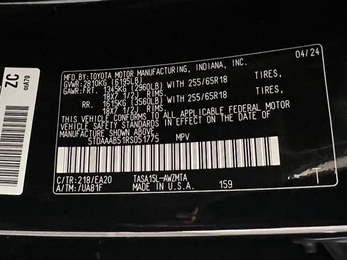 Certified 2024 Toyota Grand Highlander AWD image 46