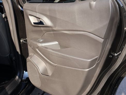 Used 2025 Chevrolet Trax ACTIV w/ Driver Confidence Package image 17