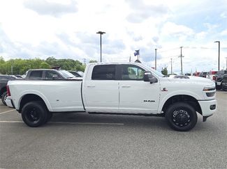 New 2025 RAM 3500 Limited video 2