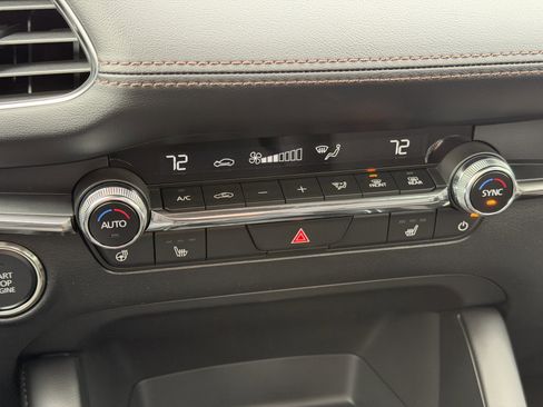 New 2026 MAZDA MAZDA3 Hatchback w/Premium Plus Pkg image 10