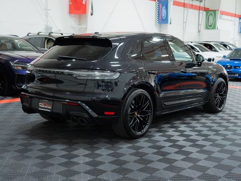 Used 2022 Porsche Macan GTS AWD/4WD image 8