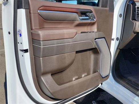 New 2026 GMC Sierra 2500 Denali w/ Denali Reserve Package image 15