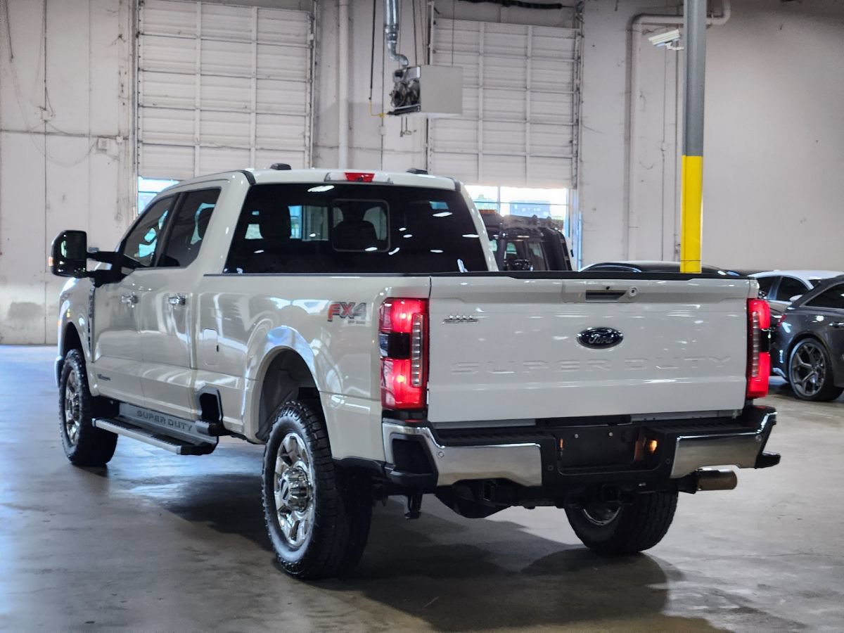 Used 2023 Ford F350 Lariat w/ Tow Technology Package AWD/4WD image 8
