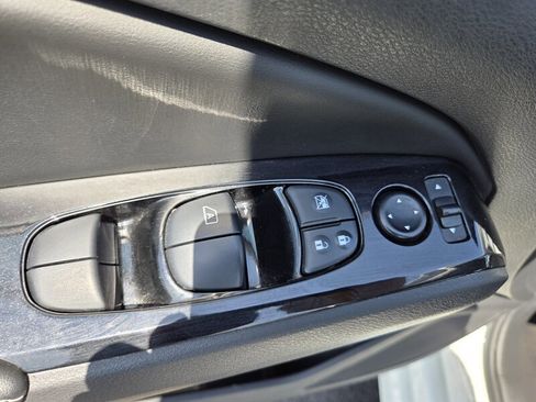 Used 2023 Nissan Altima 2.5 SV FWD image 13