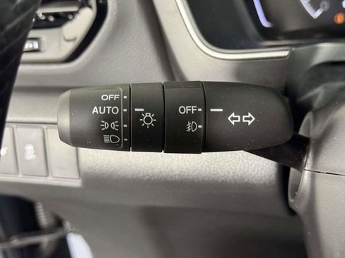 Used 2025 Honda Pilot Touring image 21