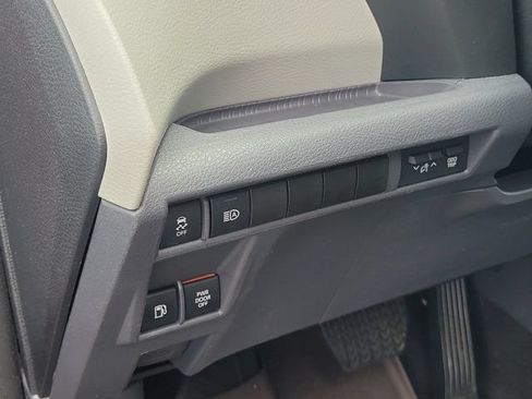 Used 2023 Toyota Sienna Limited AWD/4WD image 21