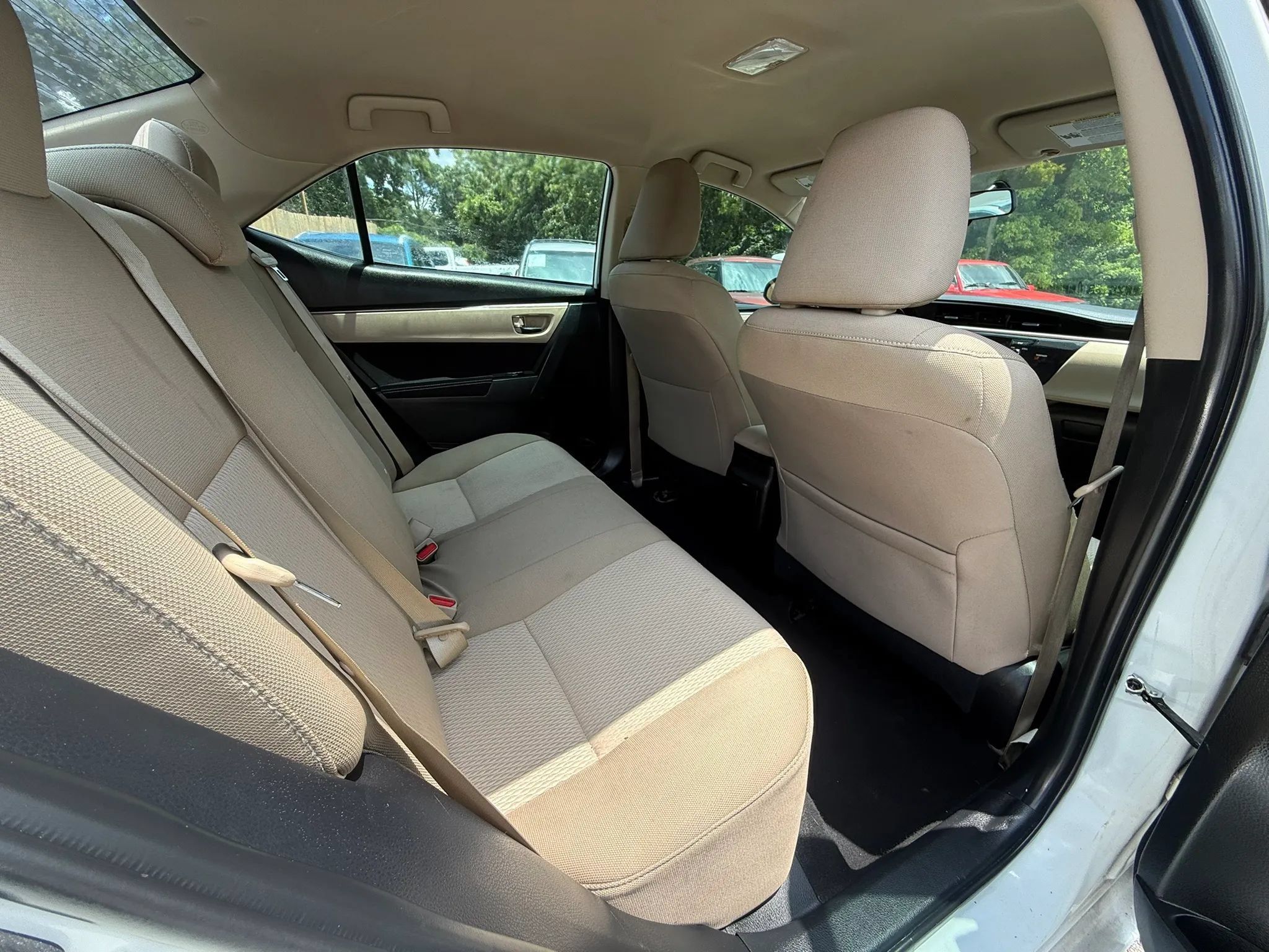 Used 2014 Toyota Corolla LE FWD image 10