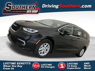 Used 2024 Chrysler Pacifica Touring-L FWD 360° Tour