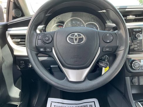 Used 2015 Toyota Corolla LE FWD image 11