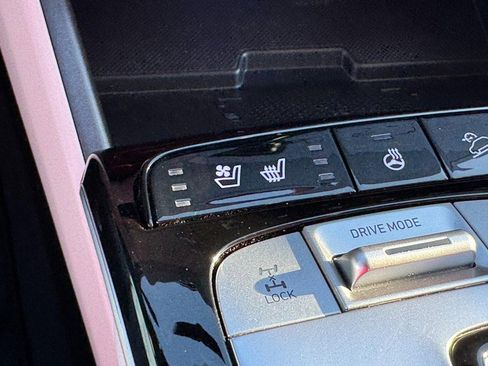 Used 2024 Hyundai Tucson Limited image 22