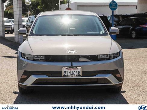 Certified 2025 Hyundai Ioniq 5 SE RWD image 6