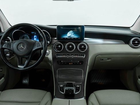 Used 2019 Mercedes-Benz GLC 300 4MATIC DRIVER ASSIST PKG PARKI image 11