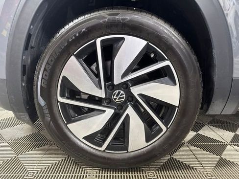 Used 2025 Volkswagen Atlas SEL AWD/4WD image 10
