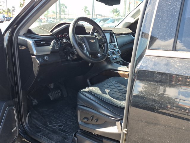 Used 2017 Chevrolet Suburban LT RWD image 8