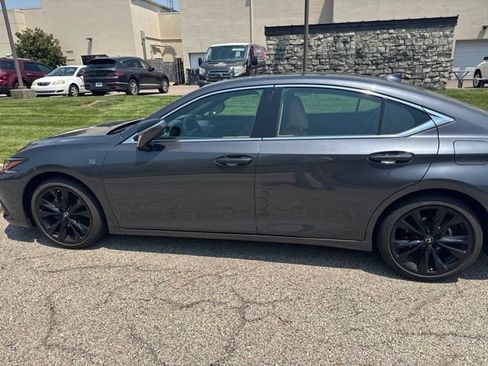 Used 2025 Lexus ES 300h F Sport w/ Accessory Package (Z1) FWD image 9