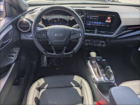 New 2026 Chevrolet Trax RS w/ Driver Confidence Package FWD image 15
