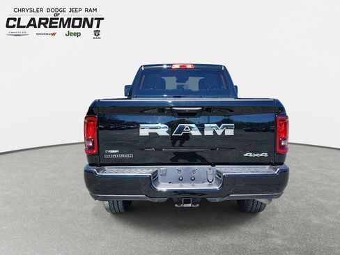 New 2026 RAM 3500 Big Horn AWD/4WD image 17