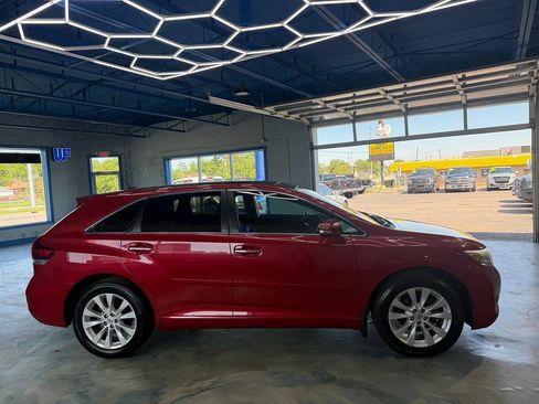 Used 2013 Toyota Venza LE AWD/4WD image 10