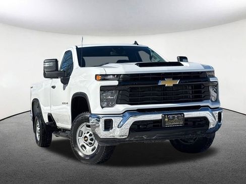 Used 2025 Chevrolet Silverado 2500 W/T w/ WT Convenience Package image 2
