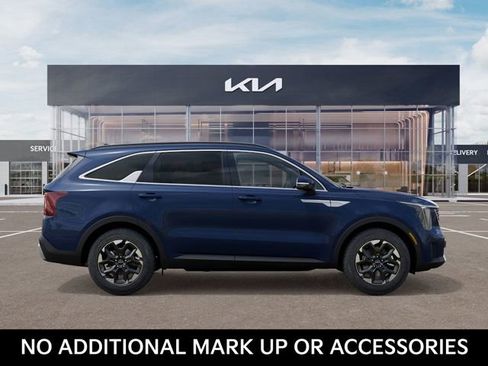 New 2026 Kia Sorento S image 7