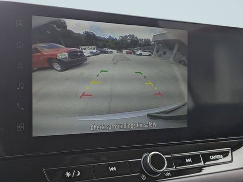 Used 2025 Mitsubishi Outlander ES FWD image 21