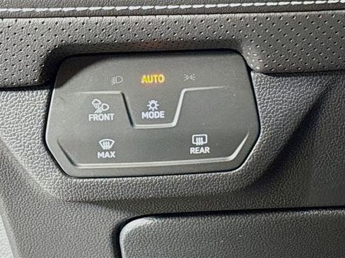 New 2026 Volkswagen Atlas Cross Sport SE AWD/4WD image 10