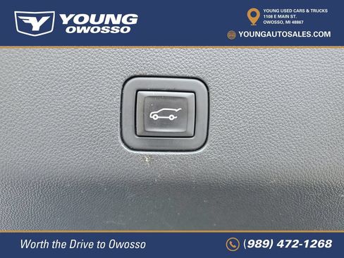 Certified 2024 Chevrolet Suburban Premier w/ Advanced Technology Package AWD/4WD image 36