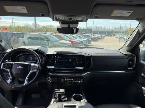 Used 2022 Chevrolet Silverado 1500 LTZ w/ Technology Package AWD/4WD image 29