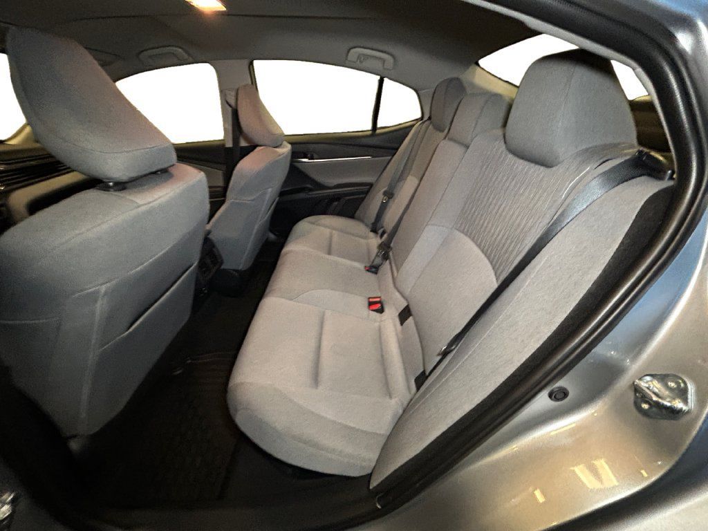 Used 2026 Toyota Camry LE w/ Convenience Package AWD/4WD image 13