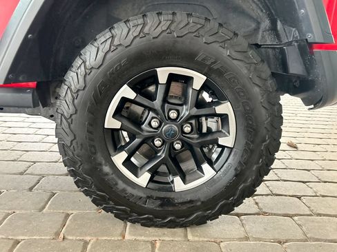 Used 2024 Jeep Wrangler Unlimited Rubicon 4xe AWD/4WD image 41