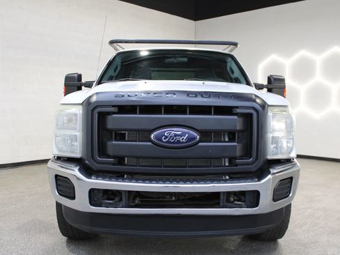 Used 2012 Ford F250 XL w/ PWR Equipment Group image 5