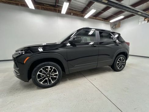 Certified 2025 Chevrolet TrailBlazer LT AWD/4WD image 5