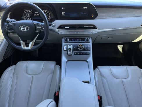 Used 2021 Hyundai Palisade Limited image 3